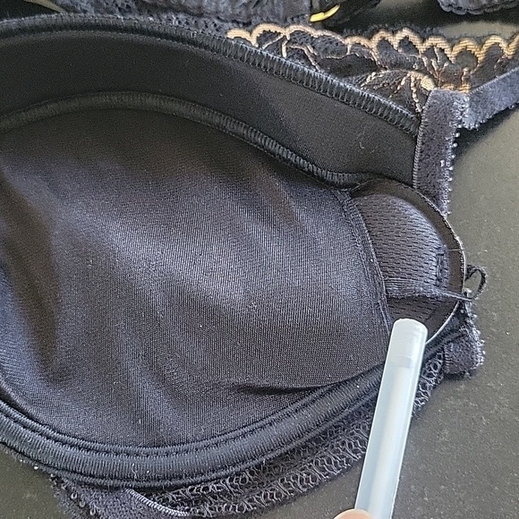 Chantelle Opera Gold Lace Floral Bra Size 36C - Picture 10 of 13